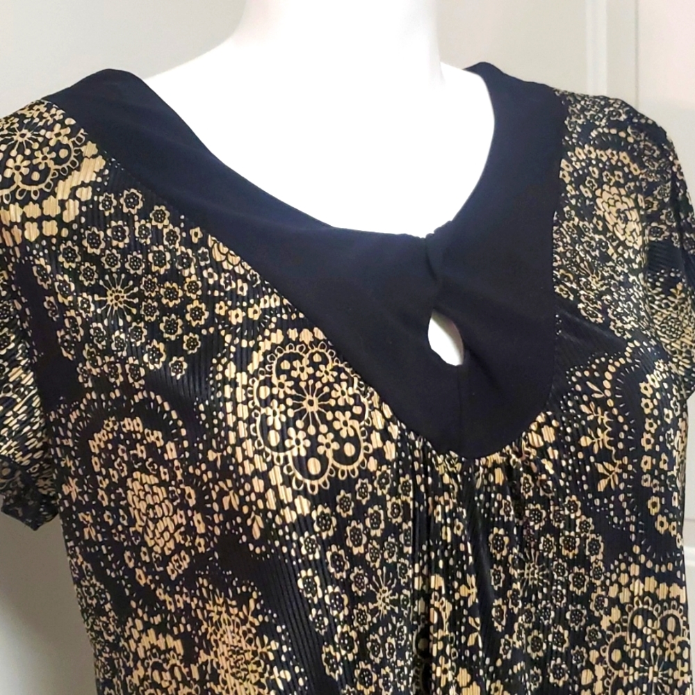 Dress Barn Peekaboo Blouse - Picture 3 of 4